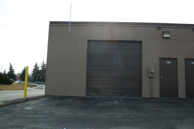 More Photos Of 1000 N Rand Rd, Wauconda Service For Sale