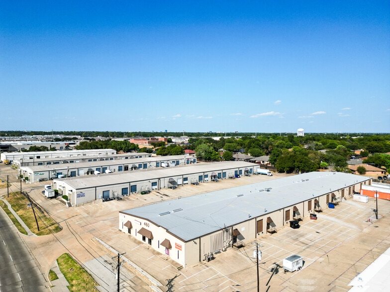 More Photos Of 460 S Belt Line Rd, Irving Warehouse For Lease
