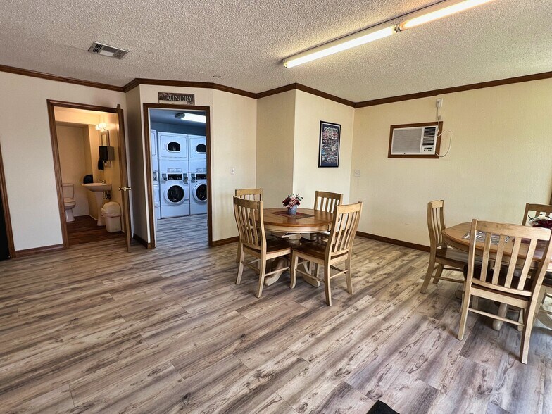 More Photos Of 347203 US Route 66 Hwy, Chandler Trailer Camper Park For Sale