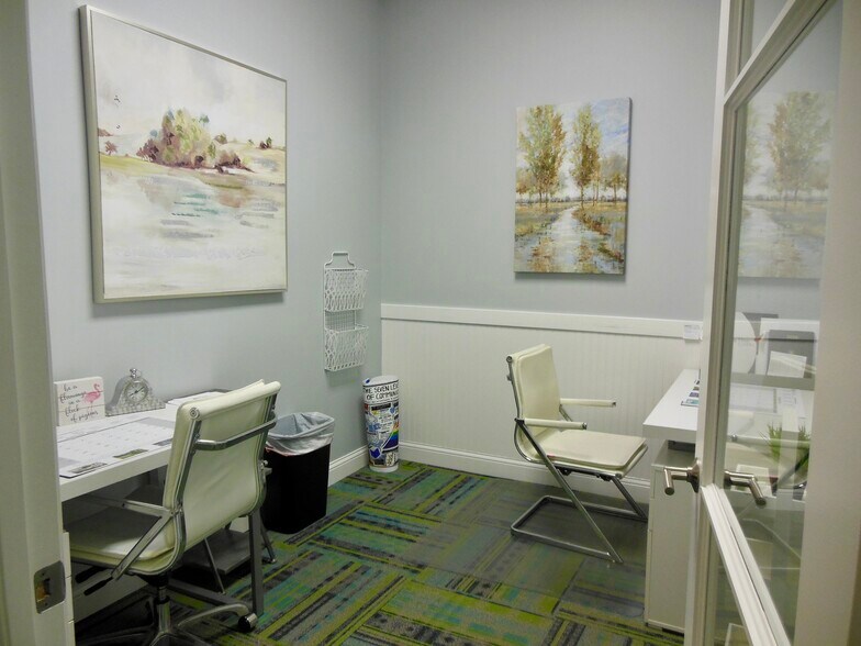More Photos Of 503 E Summit, Crown Point Loft Creative Space For Lease