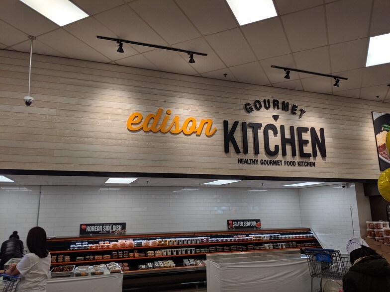 More Photos Of 1199 Amboy Ave, Edison Unknown For Lease