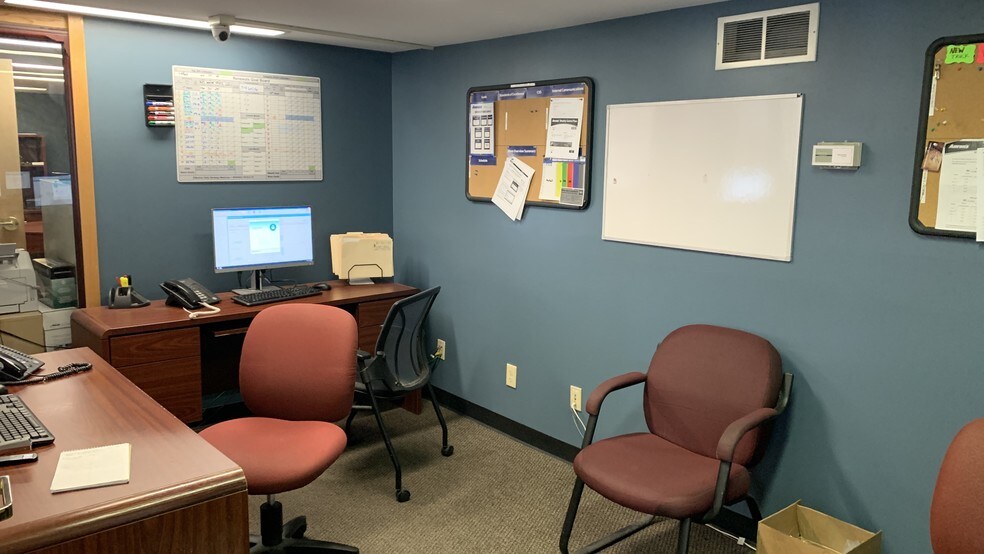 More Photos Of 701 Cumberland St, Lebanon Storefront For Lease