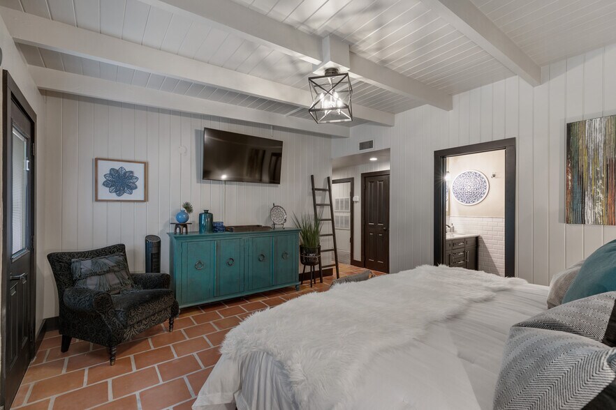 More Photos Of 48 Kneese Rd, Fredericksburg Specialty For Sale