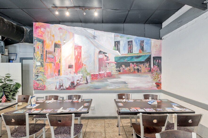 More Photos Of 14960 Main St, Alachua Restaurant For Lease