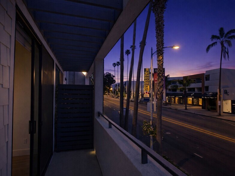 More Photos Of 7606 Girard Ave, La Jolla Apartments For Sale