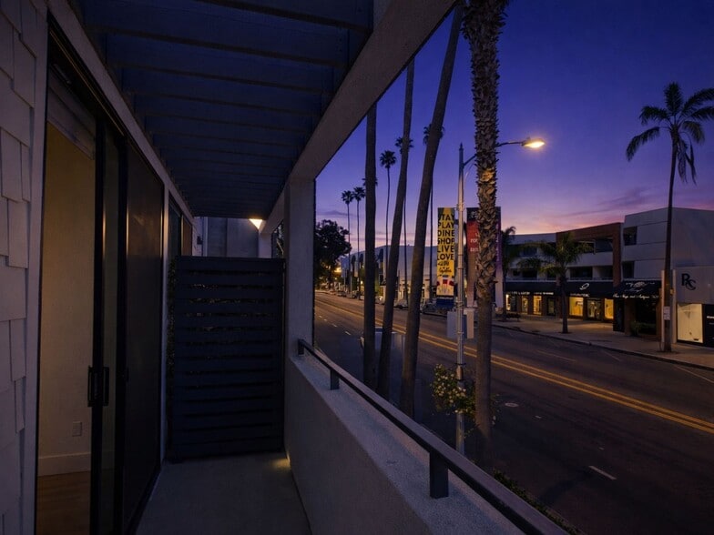 More Photos Of 7606 Girard Ave, La Jolla Apartments For Lease