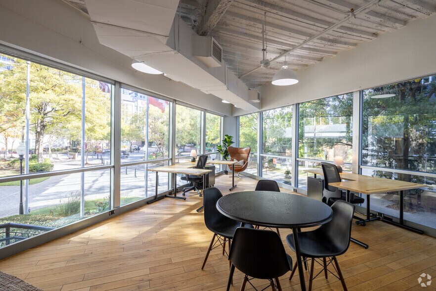More Photos Of 3365 Piedmont Rd NE, Atlanta Coworking Space