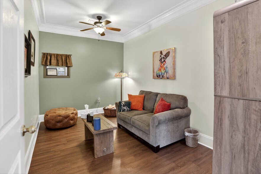 More Photos Of 1595 Access Rd, Covington Storefront For Sale