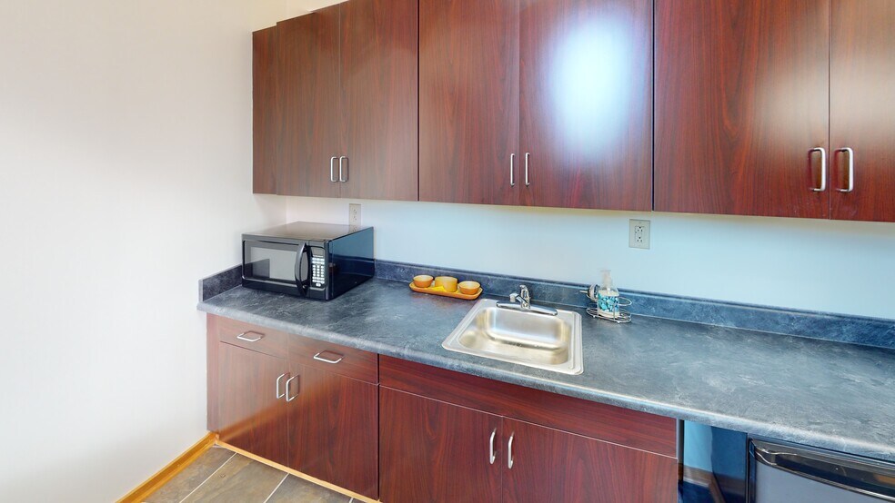 More Photos Of 4802 Cargo Ct, Columbus Office For Sale