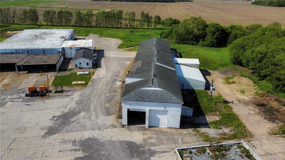 More Photos Of 2231 Youngstown Wilson rd, Ransomville Flex For Sale