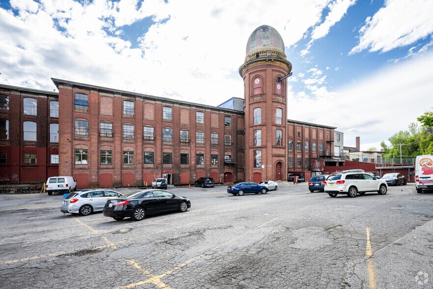 More Photos Of 118-122 Manton Ave, Providence Manufacturing For Lease