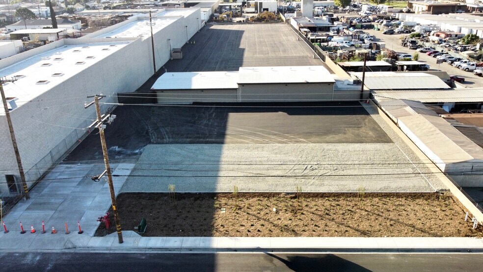 More Photos Of 5045 E State St, Montclair Warehouse For Lease