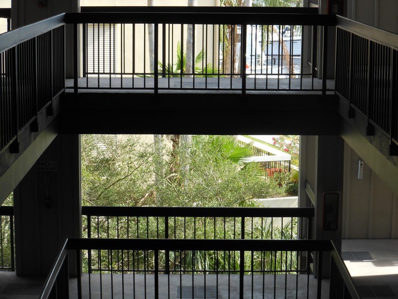 More Photos Of 2210 S Front St, Melbourne Office For Lease