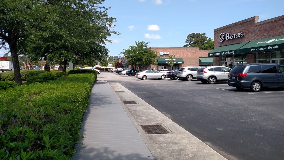 More Photos Of 4107-4113 Oleander Dr, Wilmington Unknown For Lease