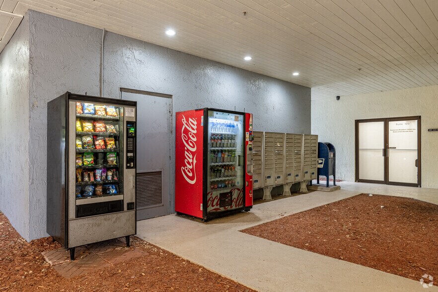 More Photos Of 499 NW 70th Ave, Plantation Office For Lease