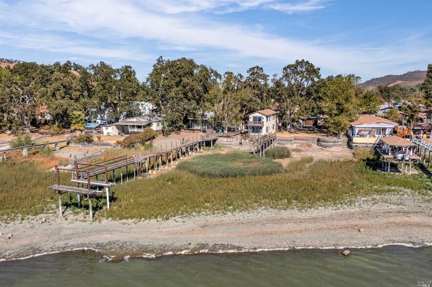 More Photos Of 14097 Lakeshore Dr, Clearlake Apartments For Sale