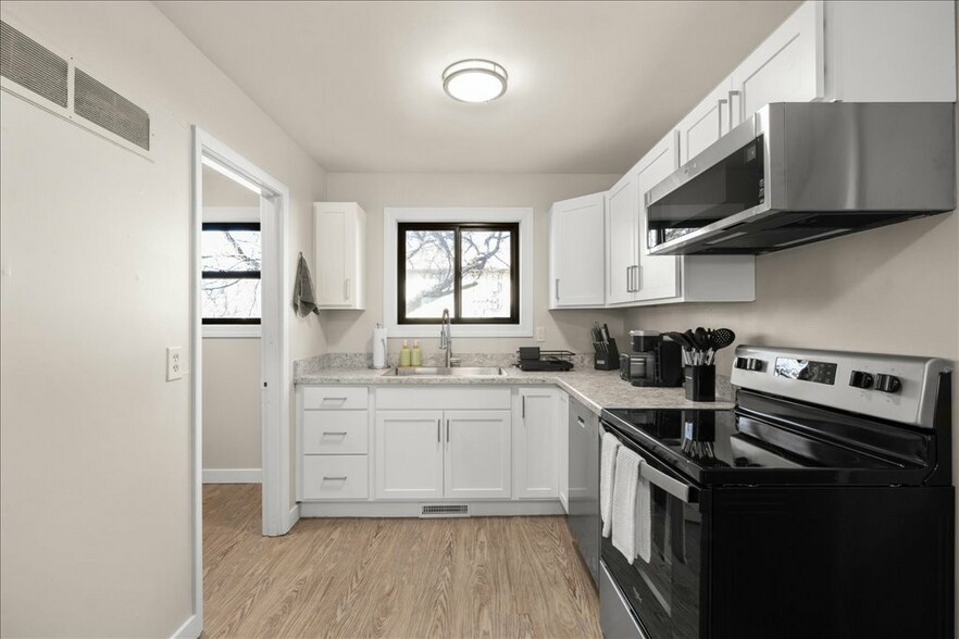 More Photos Of 420 Lordwith Dr, Billings Apartments For Sale