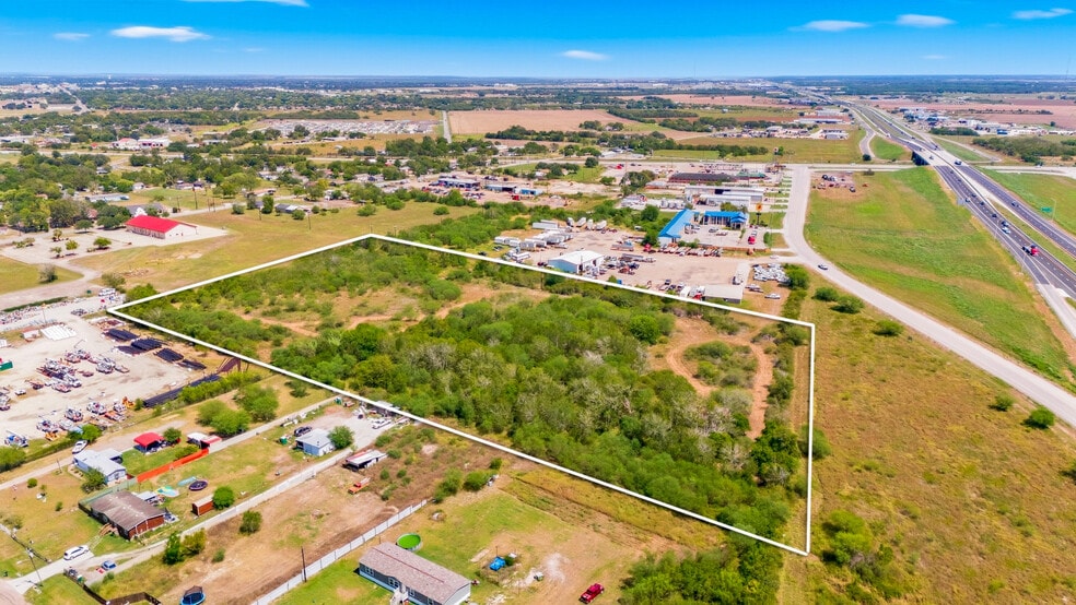 More Photos Of 2904 US Highway 59 Hwy, Victoria Land For Sale