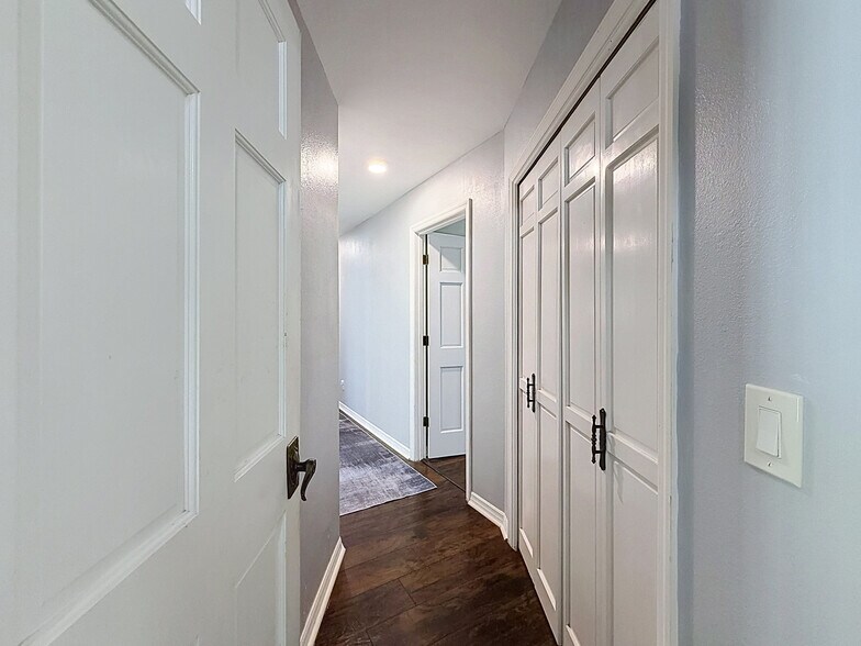 More Photos Of 26311 Willow St, Brooksville Specialty For Sale