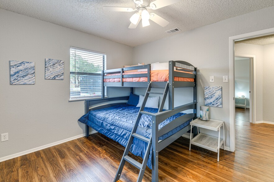 More Photos Of 1524 16th St, Rockport Manufactured Housing Mobile Home Park For Sale