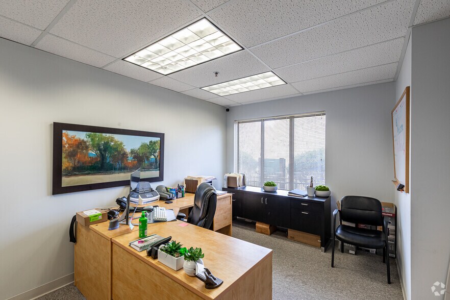 More Photos Of 2 Forest Park Dr, Farmington Unknown For Sale