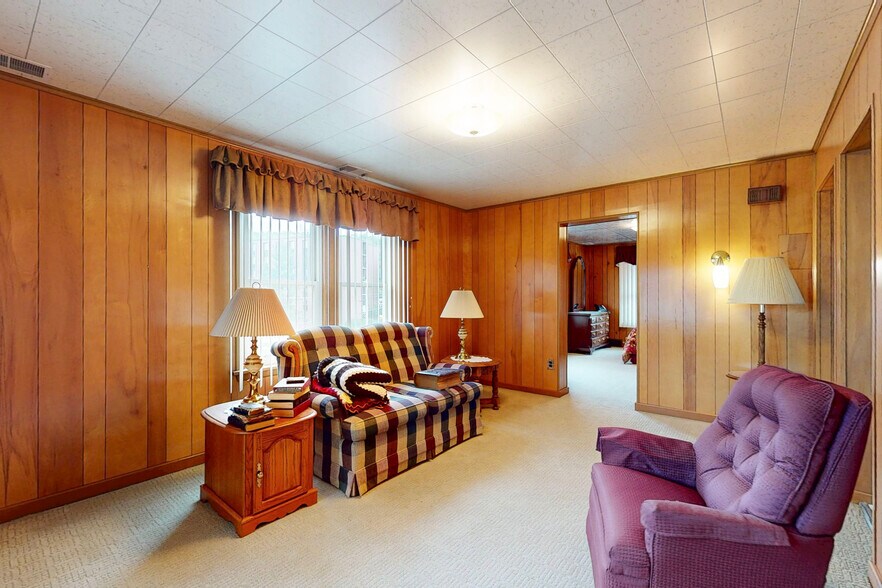 More Photos Of 3721 Main St, Weirton Funeral Home For Sale
