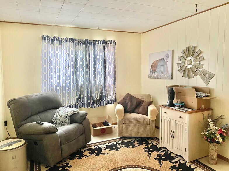 More Photos Of 710 Cedar Ave, Kemmerer Apartments For Sale