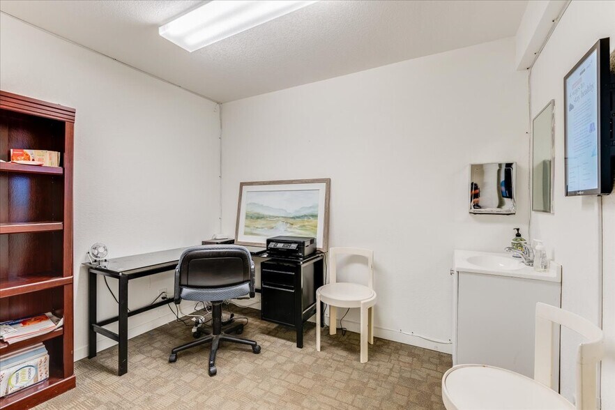 More Photos Of 1250 Peach St, San Luis Obispo Medical For Sale
