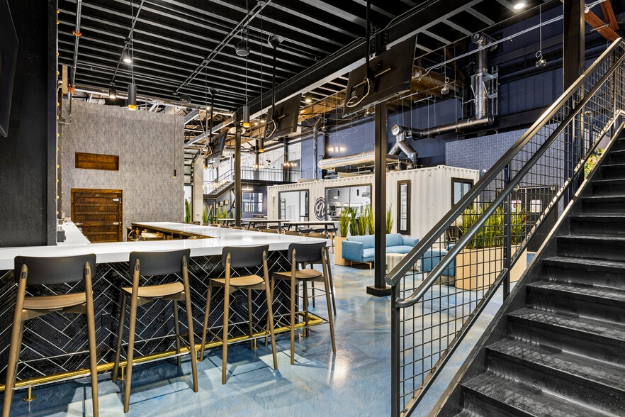 More Photos Of 21 Erie Blvd, Albany Apartments For Lease