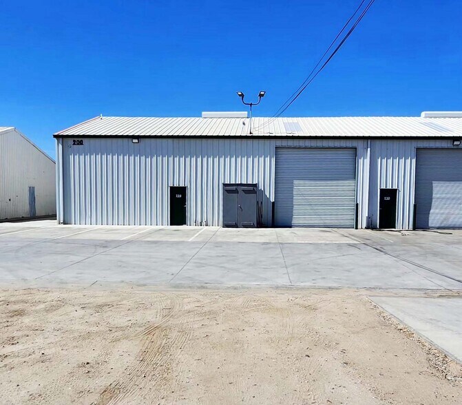Primary Photo Of 3824 Buck Owens Blvd, Bakersfield Warehouse For Lease