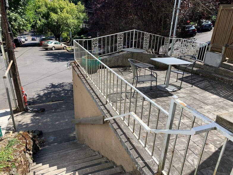 More Photos Of 2047 SW 10th Ave, Portland Apartments For Sale