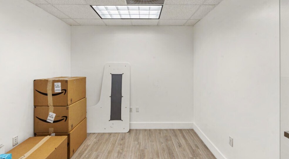 More Photos Of 66 W Flagler St, Miami Loft Creative Space For Sale