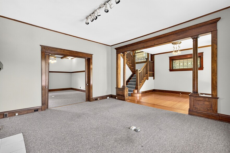 More Photos Of 1833 Windsor Pl, Louisville Office For Sale
