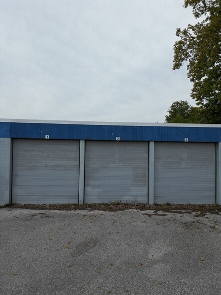 More Photos Of 1230 N Hills Rd, York Truck Terminal For Sale
