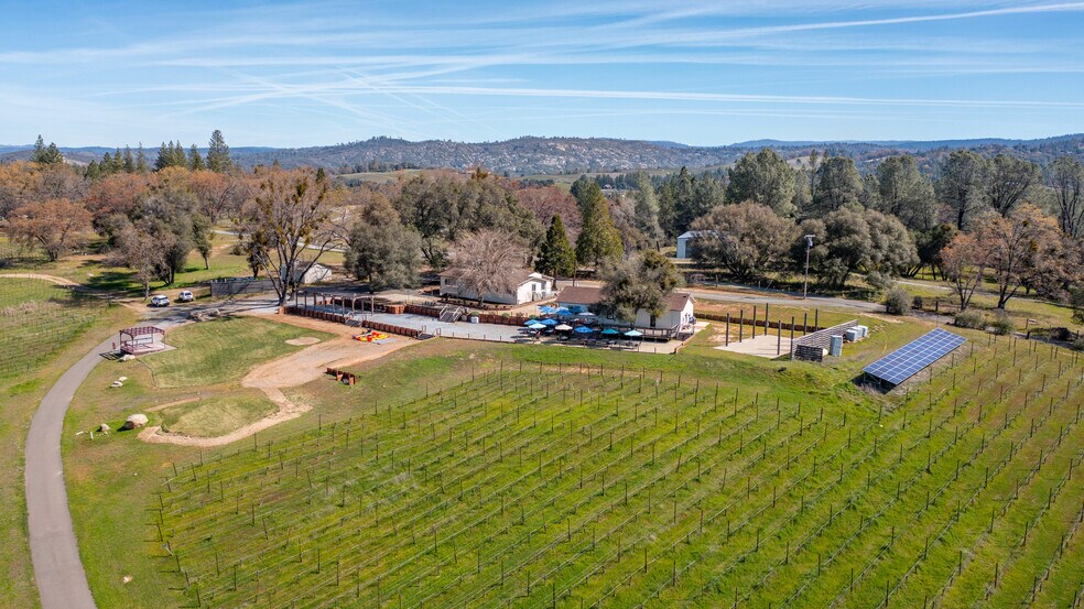 More Photos Of 7449 Fairplay Rd, Somerset Specialty For Sale