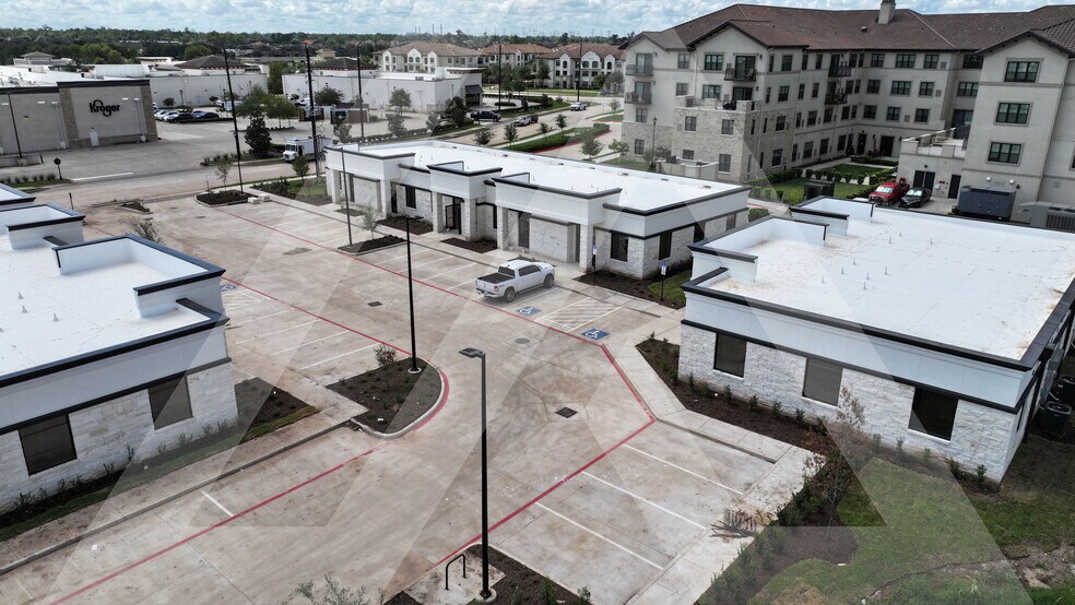 More Photos Of 5501 Cabrera Dr, Sugar Land Office For Lease