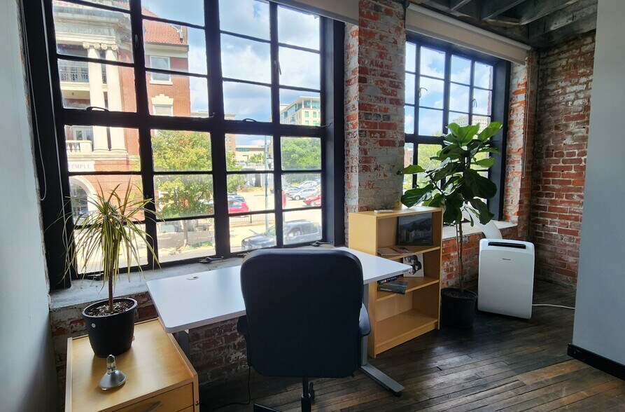 More Photos Of 81 Broadway St, Asheville Coworking Space