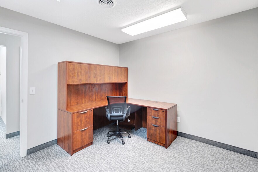 More Photos Of 6716 Heritage Business Ct, Chattanooga Office For Lease