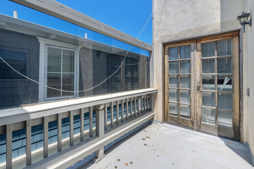 More Photos Of 232 29th St, Manhattan Beach Multifamily For Sale