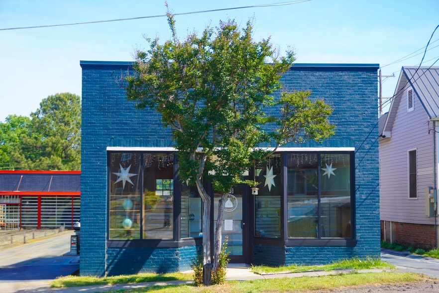Primary Photo Of 303 W Harden St, Graham General Retail For Lease