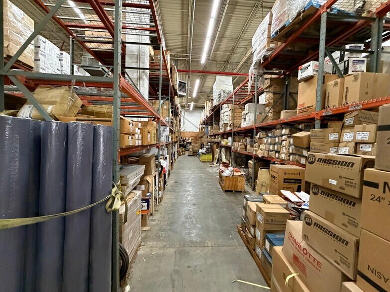 More Photos Of 2510 Ulmer St, College Point Warehouse For Lease