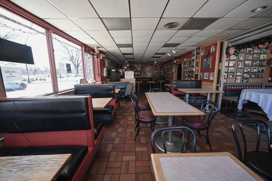 More Photos Of 700 V St NW, Washington Restaurant For Lease