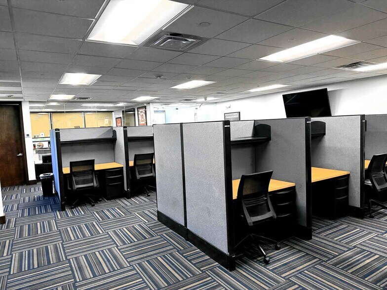 More Photos Of 1901 W Cypress Creek Rd, Fort Lauderdale Office For Lease