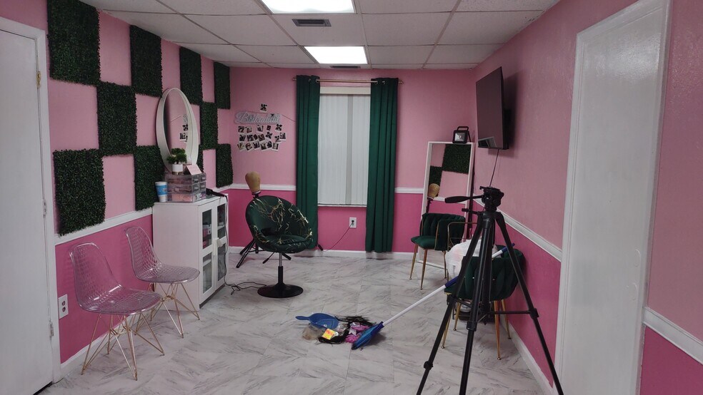 More Photos Of , Fort Myers Office For Sale