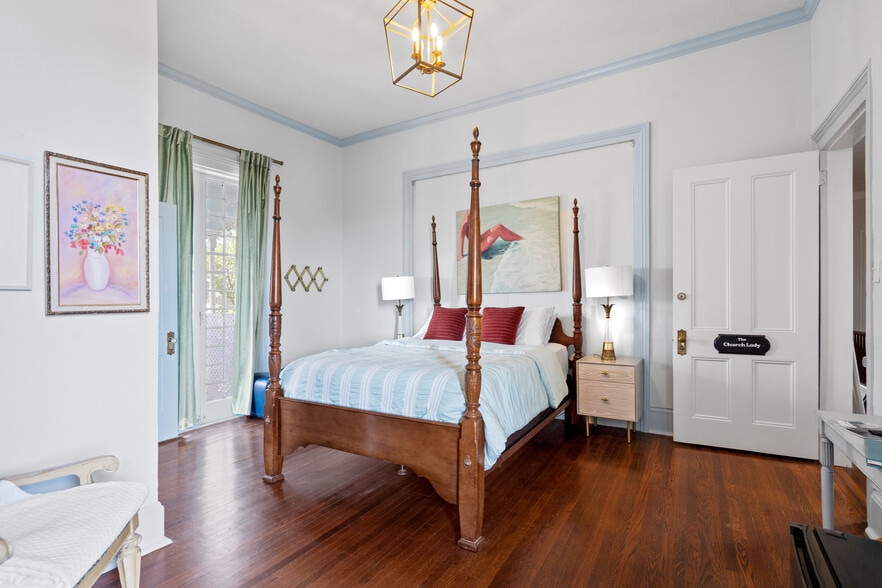 More Photos Of 1103 33rd St, Galveston Hotel For Sale