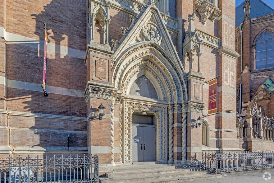 More Photos Of 2045 Madison Ave, New York Schools For Lease