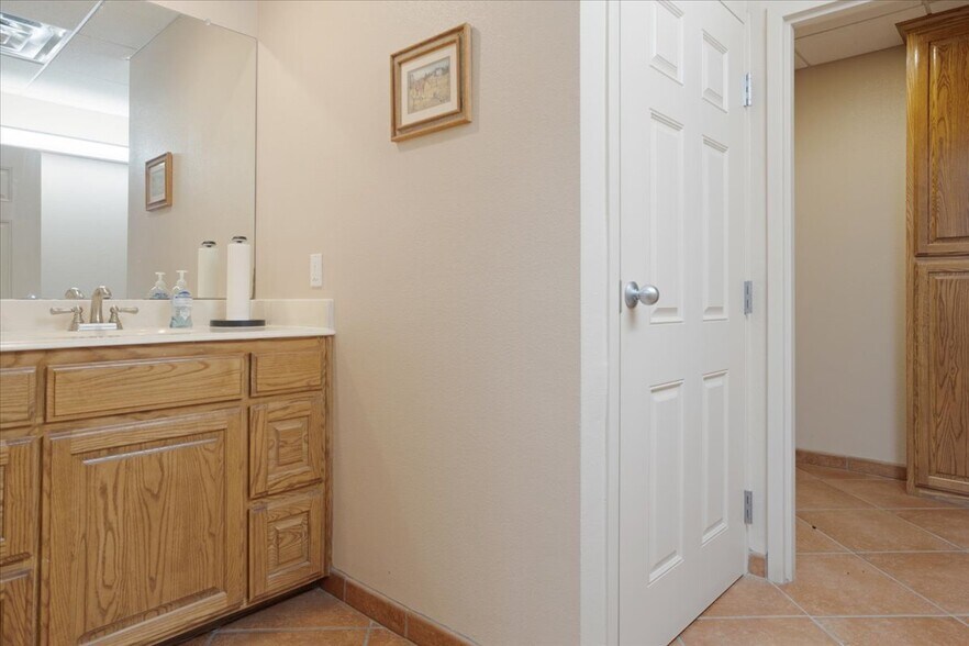 More Photos Of 350 Nails Crossing Rd, Caddo Warehouse For Sale