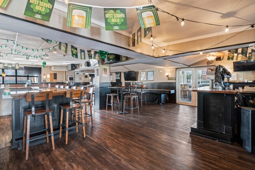 More Photos Of 814 S White Horse Pike, Somerdale Restaurant For Sale