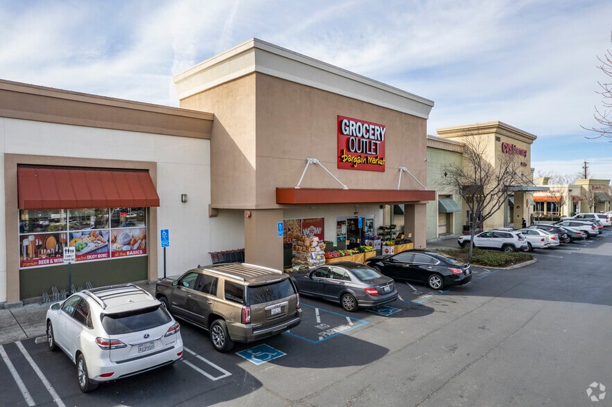 More Photos Of 5400 Ygnacio Valley Rd, Concord Unknown For Lease