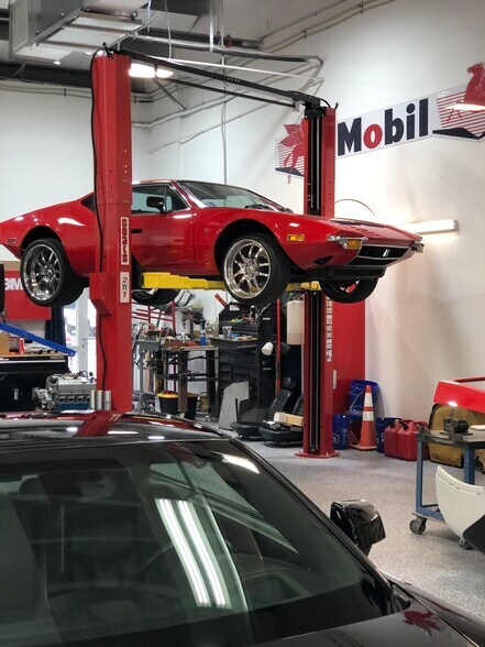 More Photos Of 3939 Tollhouse Dr, Naples Warehouse For Lease